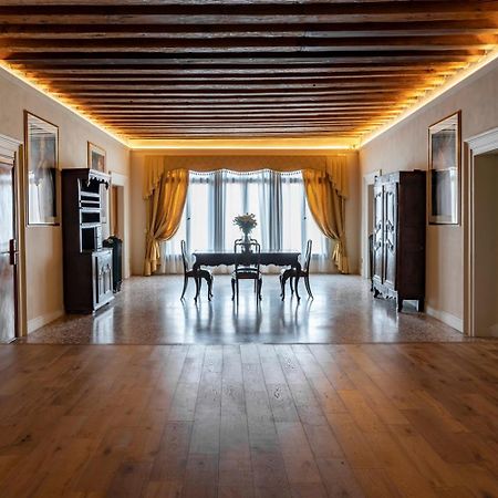 Palazzo Titti Rialto Suites Венеция Экстерьер фото