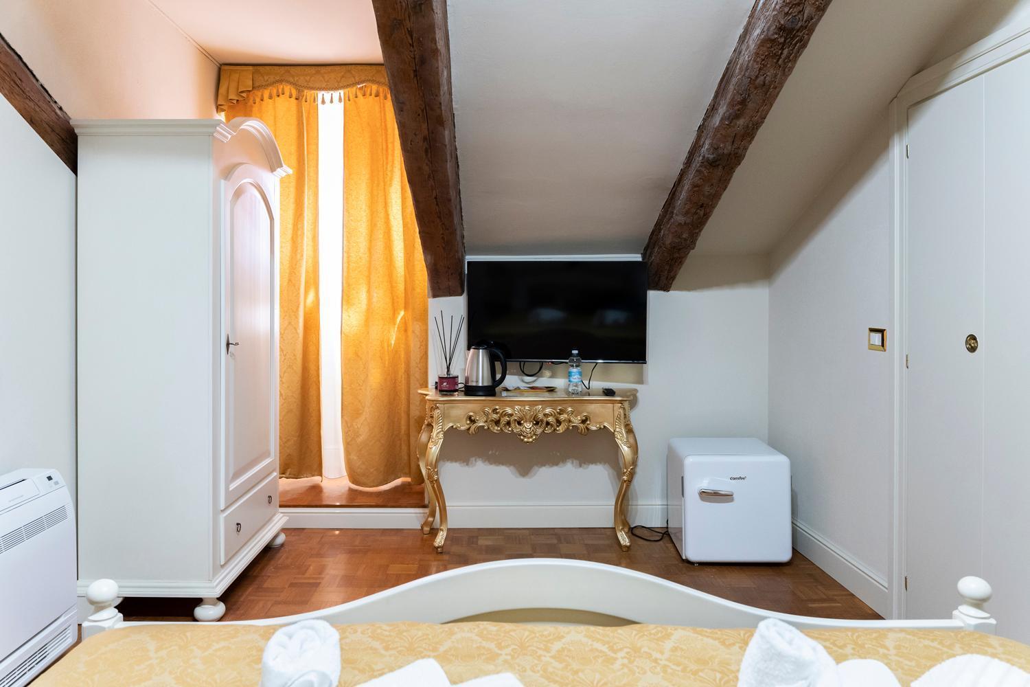 Palazzo Titti Rialto Suites Венеция Экстерьер фото