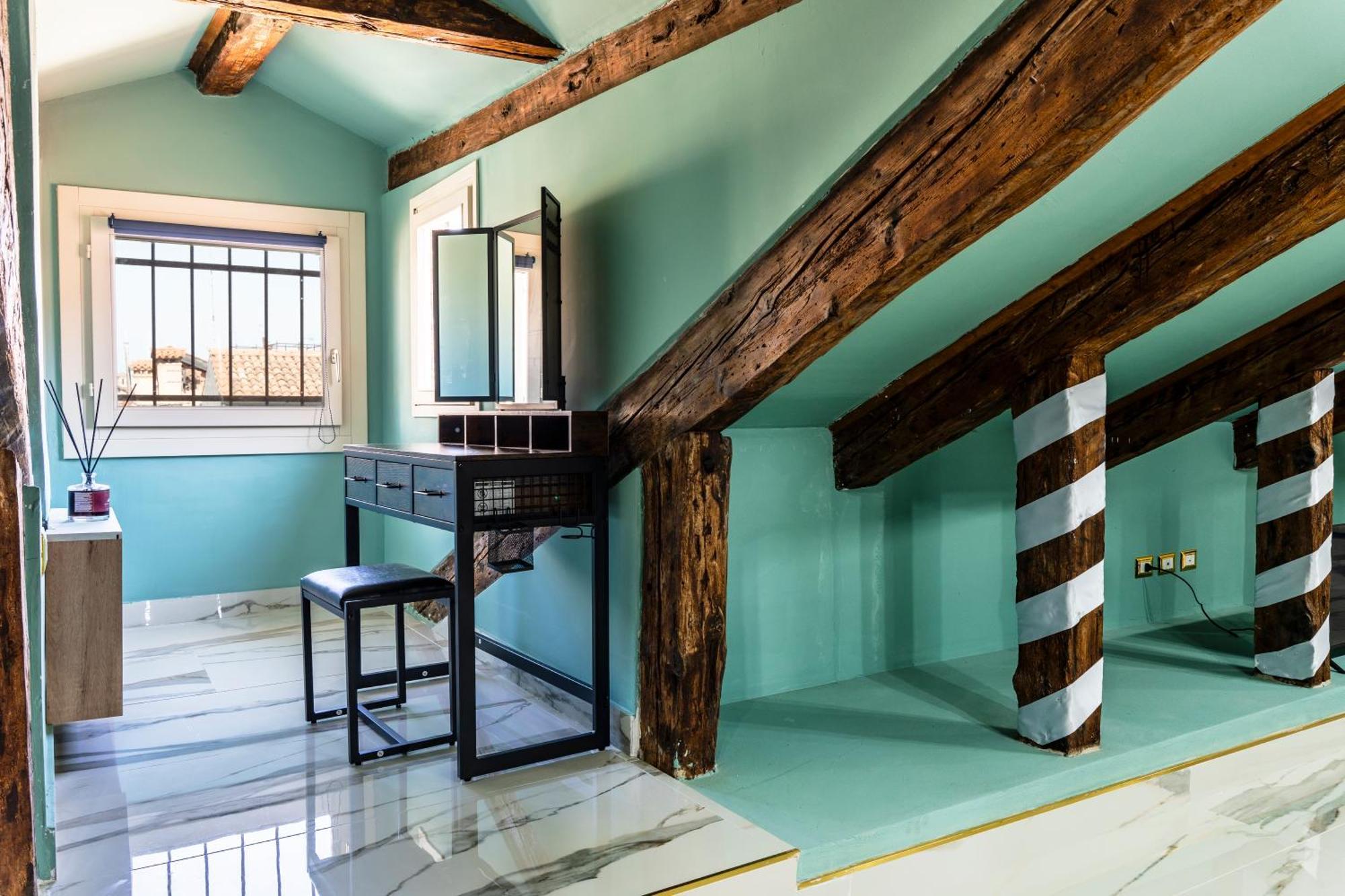 Palazzo Titti Rialto Suites Венеция Экстерьер фото