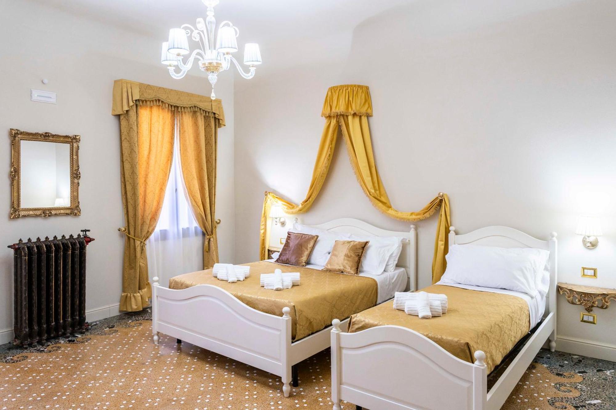 Palazzo Titti Rialto Suites Венеция Экстерьер фото